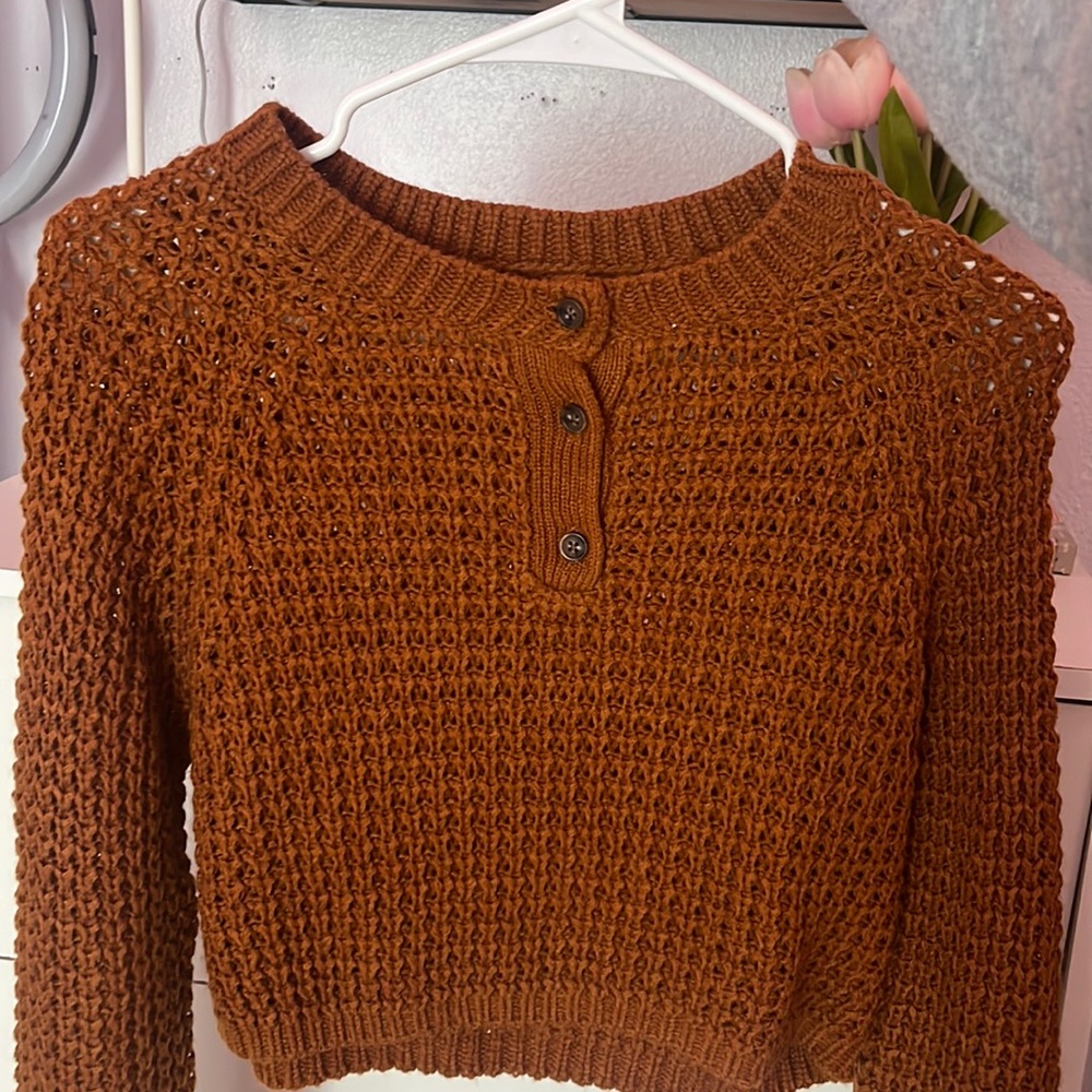 xs Aeropostale crochet sweater